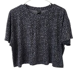 Victoria Sport Leopard Print Cropped Tee